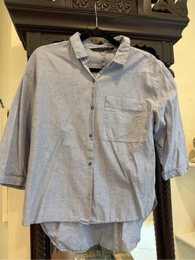 Vintage Zara Trafaluc Blue & White Pinstripe High-Low Button Down Shirt